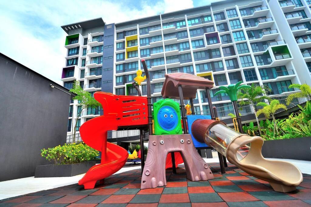 Lovely Jazz 1 3Bedrooms With 2 Card Lv9 Kuching Luaran gambar